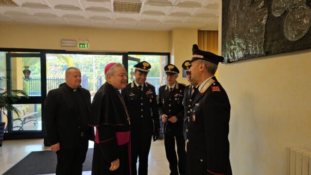 Avellino: L’ordinario militare in visita al comando provinciale dei carabinieri