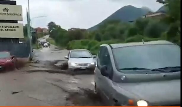 Violenta bomba d’acqua nel Sannio. Sospesa vendemmia a Solopaca