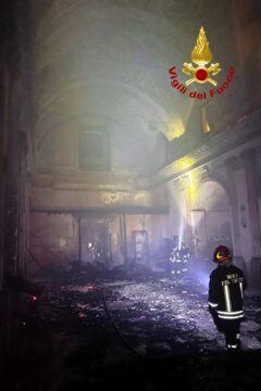 Rimessa in sicurezza la chiesa interessata dall’incendio