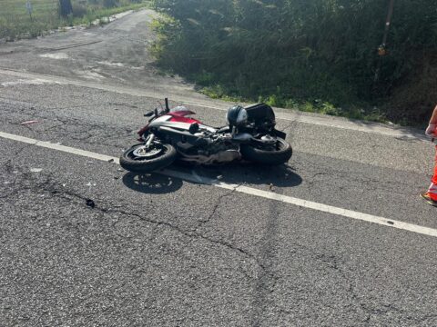 Valle Caudina: scontro tra auto e moto sull’Appia