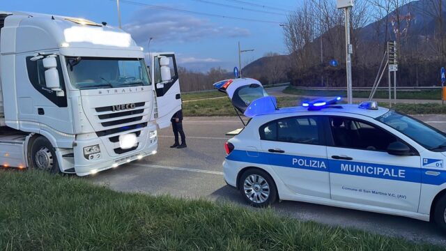 Valle Caudina: autotrasportatore nei guai per aver posizionato una calamita sul tachigrafo