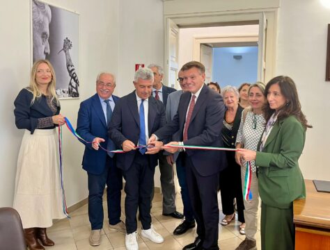 Inaugurata la stanza della poesi nella biblioteca provinciale di Benevento