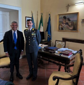 Il presidente Lombardi riceve il colonnello Sportelli nuovo comandante provinciale della Guardia di Finanza di Benevento