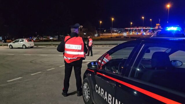 I carabinieri a “caccia” di un’audi nera