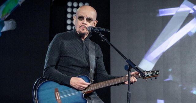 Domani il concerto di Enrico Ruggeri a Ponte Domani il concerto di Enrico Ruggeri a Ponte