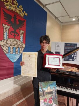 Airola: Salvatore Ruggiero e gli altri talenti del liceo musicale Lombardi Airola: Salvatore Ruggiero e gli altri talenti del liceo musicale Lombardi