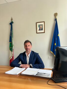 Rotondi:l’emozione per la fascia tricolore e il primo giorno da sindaco