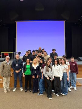 Montesarchio. gli studenti del Fermi a lezione di cultura contributiva Montesarchio. gli studenti del Fermi a lezione di cultura contributiva