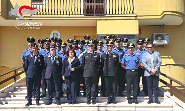 Il generale La Gala in visita alla compagnia dei carabinieri di San Bartolomeo in Galdo Il generale La Gala in visita alla compagnia dei carabinieri di San Bartolomeo in Galdo