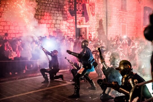 Lo spettacolo della rievocazione della battaglia di Circello del 1496 Lo spettacolo della rievocazione della battaglia di Circello del 1496
