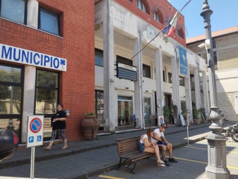 Cervinara: da settembre il punto informativo lavoro aprirà due giorni la settimana Cervinara: da settembre il punto informativo lavoro aprirà due giorni la settimana