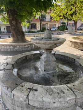 Cervinara: intervento per la fontana di piazza Elena a Ferrari