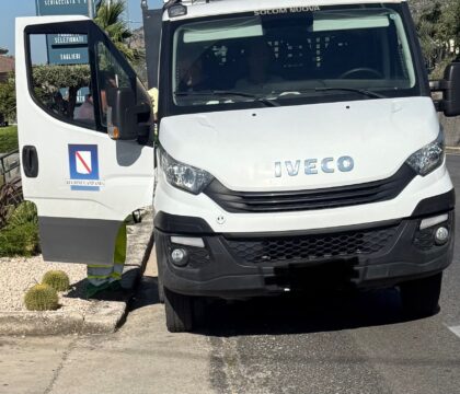 Valle Caudina: furgone della Regione Campania multato perchè privo di revisione Valle Caudina: furgone della Regione Campania multato perchè privo di revisione