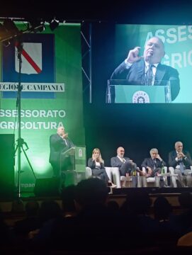 Azioni immediate per le aziende agricole in crisi e per il pericolo cinghiali Azioni immediate per le aziende agricole in crisi e per il pericolo cinghiali