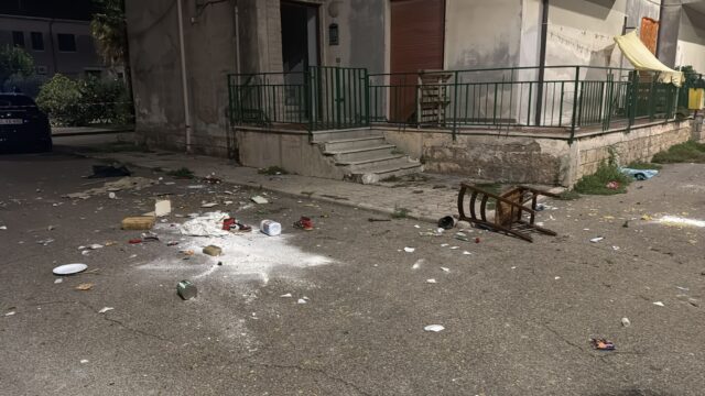 Cervinara: 40enne in escandescenza nel rione di case popolari a via San Cosma Cervinara: 40enne in escandescenza nel rione di case popolari a via San Cosma