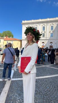 Cervinara: Teresa Bove consegue la Laurea Magistrale in Giurisprudenza con una tesi attuale