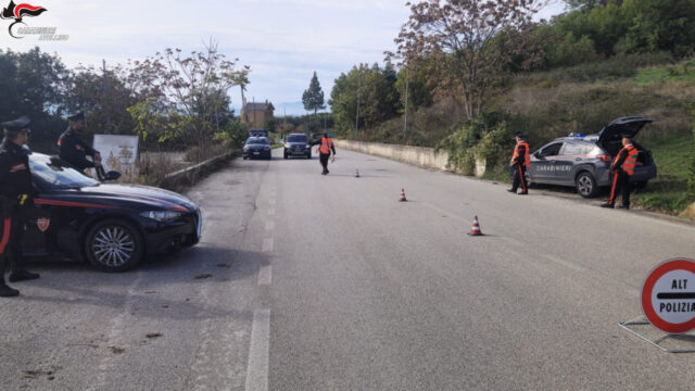 Controlli straordinari dei carabinieri per il fine settimana dei santi Controlli straordinari dei carabinieri per il fine settimana dei santi