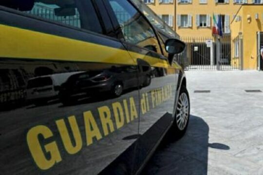 Terremoto giudiziario a Santa Maria a Vico, domiciliari per sindaco e vice sindaco