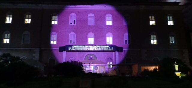 Il Fatebenefratelli si colora di viola per i neonati prematuri