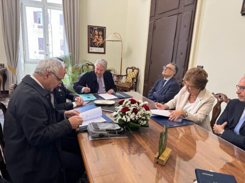 Firmato in prefettura un protocollo di intesa contro usura e estorsione