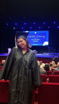 Cervinara: Sabrina Casale consegue la Laurea Triennale in Studi Europei all’Università di Maastricht Cervinara: Sabrina Casale consegue la Laurea Triennale in Studi Europei all’Università di Maastricht