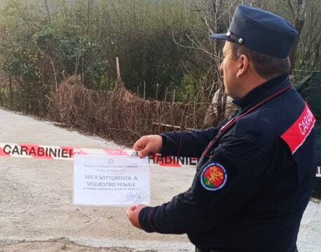 Due persone deferite in stato di libertà perchè sorpresi a realizzare una pista senza autorizzazione