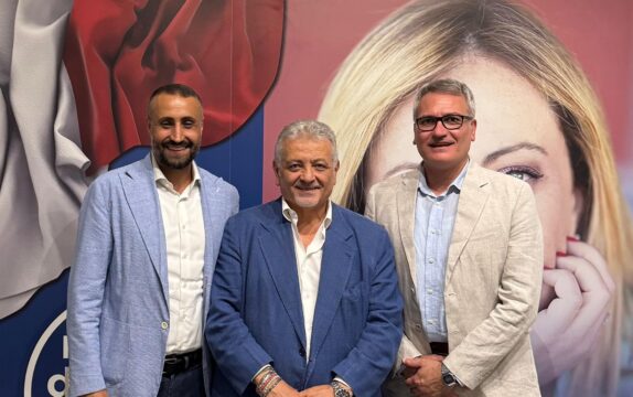 Lo spostamento dell’Avv. Boccalone è una ritorsione politica mascherata da riorganizzazione