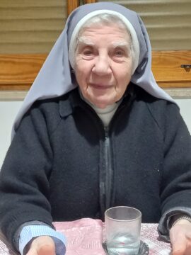 Cervinara: arrivederci Suor Vincenzina, una vita dedicata a Dio e ai bambini