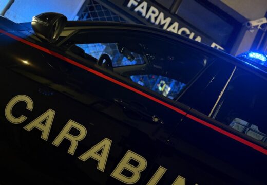 Due persone individuate e denunciate per un furto in farmacia