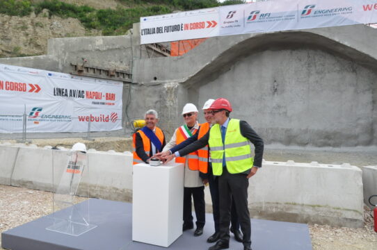 Abbattuto l’ultimo diaframma della galleria Rocchetta sulla linea Napoli/Bari