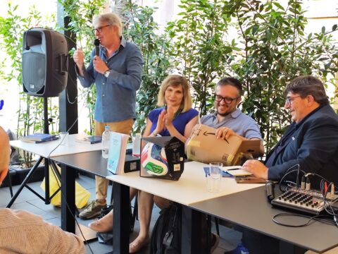 Airola: successo per la presentazione del libro di Mario Tirino
