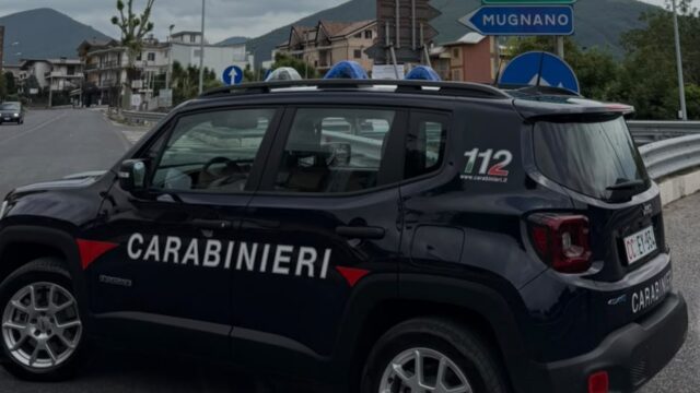 Denunciato un 37enne oer aver picchiato un consigliere  davanti al bar