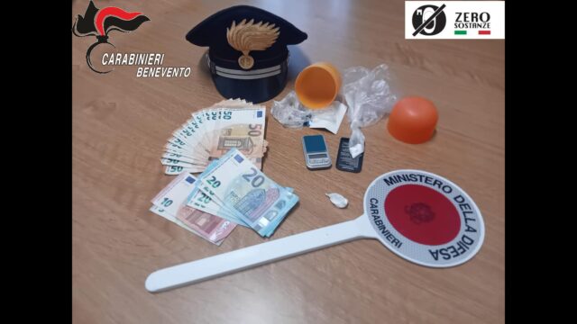 I carabinieri scoprono la cocaina in una lavatrice