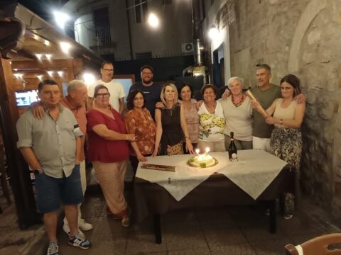 Cervinara: i ragazzi della Quinta A si ritrovano a 40 anni dalla maturità
