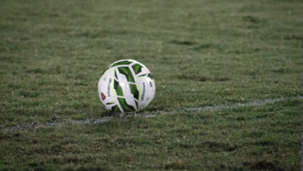 Quando il calcio diventa identità: le squadre italiane che rappresentano una città, un popolo e un territorio