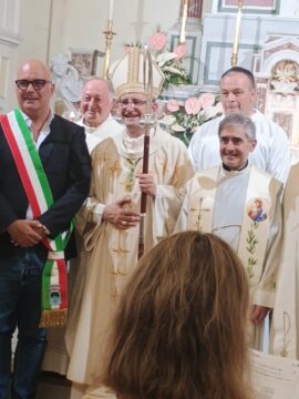 Valle Caudina: 40 anni di sacerdozio per don Alfonso Lapati, il prete dal cuore puro