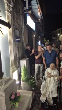 Cervinara: la croce della speranza benedetta da don Nicola Taddeo